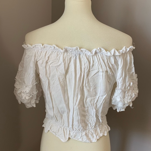 ✨FLORAL CROP TOP✨ - Picture 3 of 5